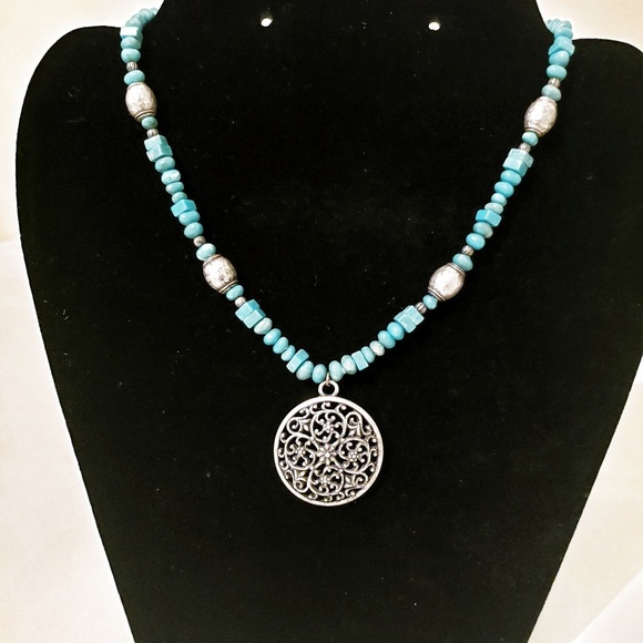 Gloria Vanderbilt Jewelry - Gloria Vanderbilt NWT Turquoise Necklace